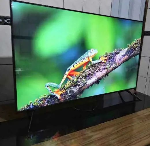 Tv Samsung 50 polegadas smart 4K nova - Foto 2