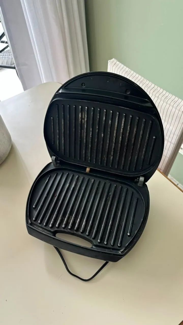 Sanduicheira e grill elétrico - Foto 2