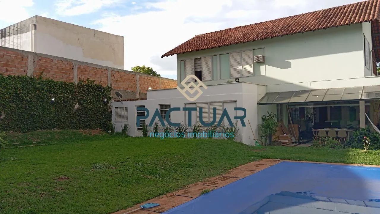 Casa a venda na região da Pampulha.