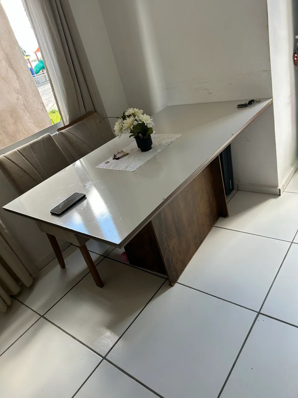 Mesa de jantar ( só a mesa )