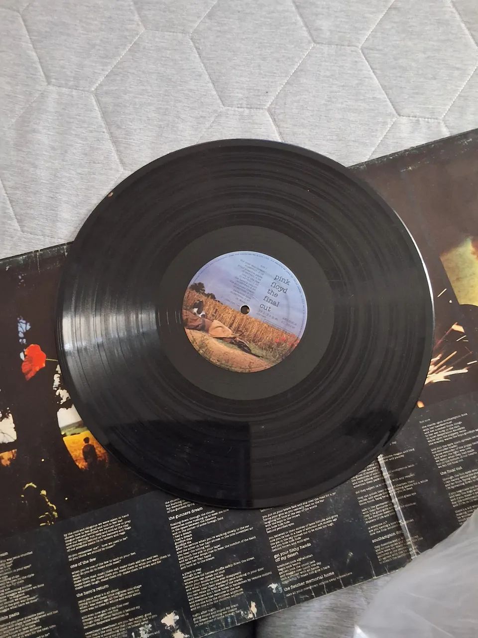 LP PINK FLOYD THE FINAL CUT - Foto 4