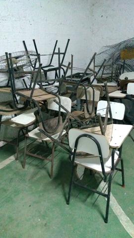 Cadeiras escolares