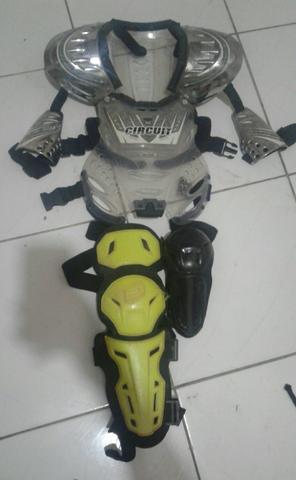 Equipamento motocross (usados só 1 vez)
