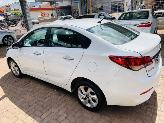 Hyundai HB20S Confort Plus 1.6 Automático - Foto 6