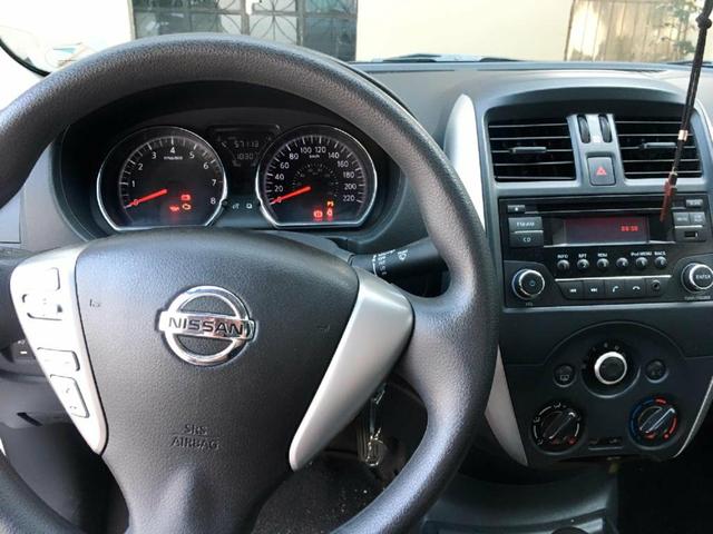 Vende-se NISSAN VERSA SV 1.6 - Foto 2