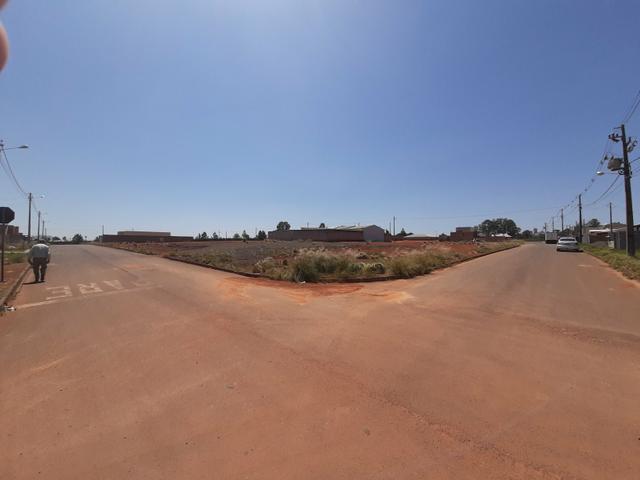 Terreno de esquina 366 m² no Jardim Santa Regina - bairro Cascavel. Guarapuava PR - Foto 2