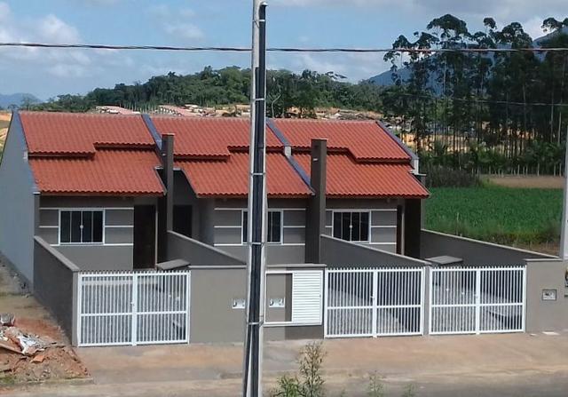 Casa Geminada No Loteamento Vila Germânica
