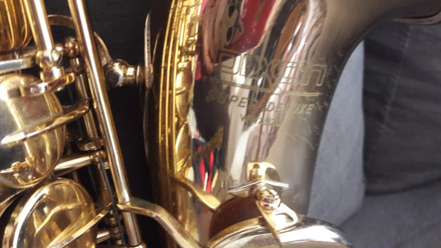 VENDO SAXOFONE ALTO? DIXON SUPER de luxe - Foto 3