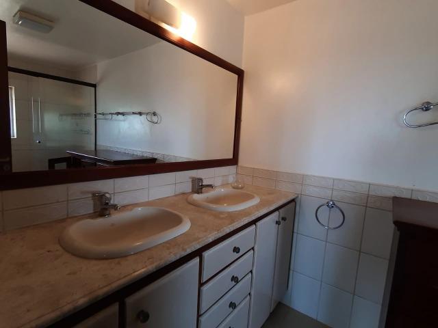 Locação anual. 3 suites, pé na areia!! - Foto 14