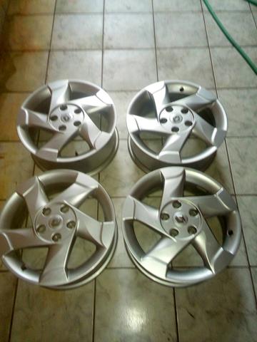 Roda Renault Daster aro16.Original
