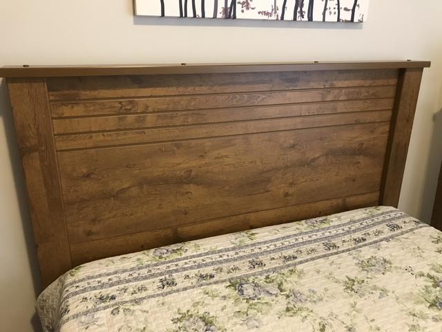 Cama de casal com colchão Ortobom + criado mudo - Foto 2