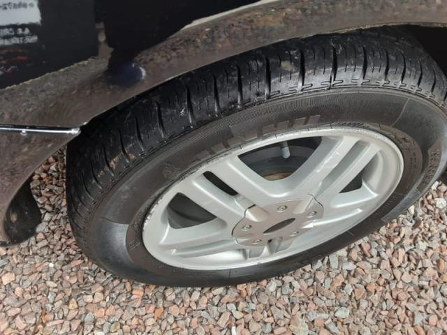 FORD FOCUS 1.6 FLEX 5P - Foto 4