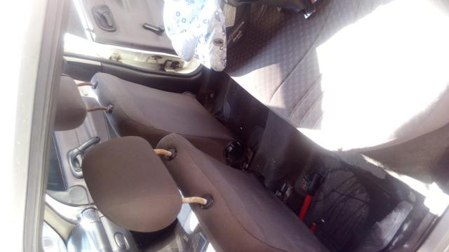 Corsa 99 Básico - Foto 6