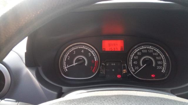 SANDERO 2012/2013 1.0 AUTHENTIQUE 16V FLEX 4P MANUAL - Foto 8