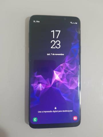 S9 PLUS ( Trincado no canto)
