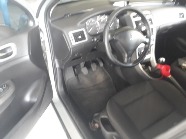 Peugeot 307 CC 1.6 FX PR bom estado - Foto 5