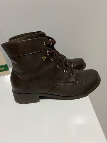 sapatinho de luxo botinha