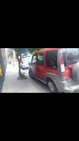 Doblo Adventure 1.8 8v vermelha - Foto 4