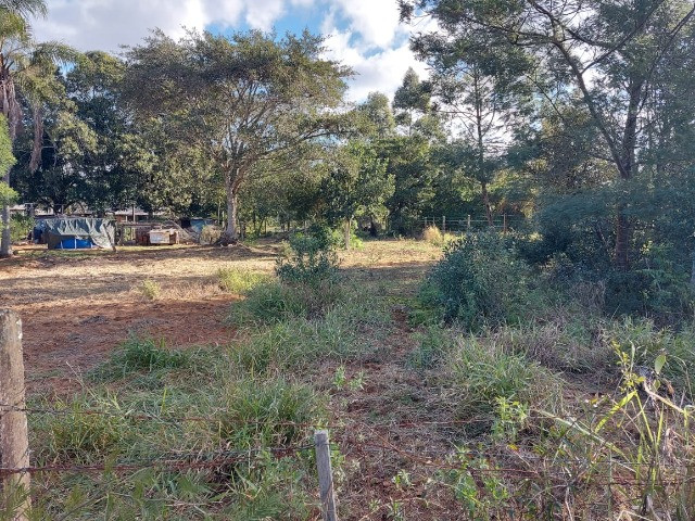 Velleda oferece lindo terreno de 450 m², local de moradores, ac entrada - Foto 2