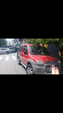 Doblo Adventure 1.8 8v vermelha - Foto 3