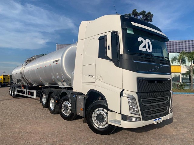 FH 460 8X2 2020 + TANQUE RANDON 2021