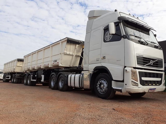 VOLVO FH 540 6X4 I-SHIFT + RODOCAÇAMBA TRIEL HT ANO 2019