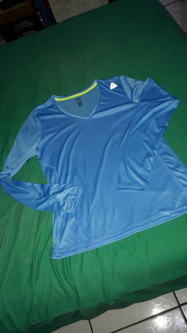 Camiseta de academia reebok - Foto 2