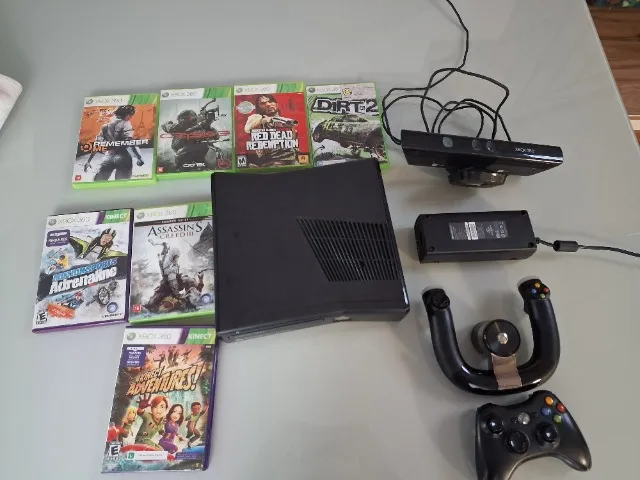 Xbox 360 Destravado com 2 controle + 1 Brindes+kinect (desbloqueado) 110v  somente - Games Você Compra Venda Troca e Assistência de games em geral