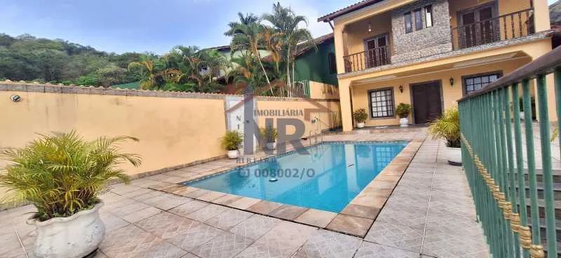 ÓTIMA CASA COM PISCINA E ÁREA GOURMET - Foto 2