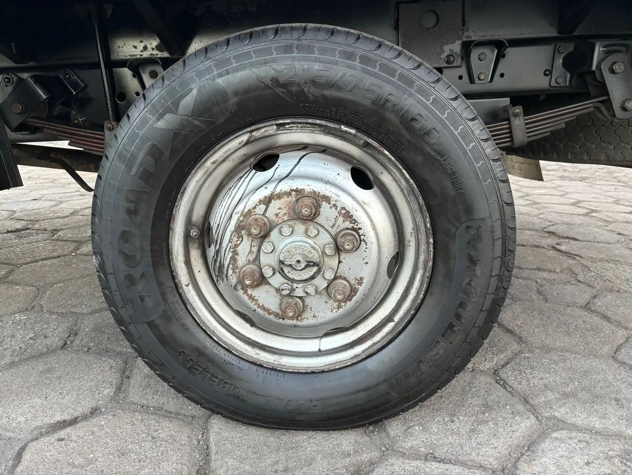 Iveco Daily 3513 ano 2005/2006 no bau rodagem simples categoria B - Foto 9