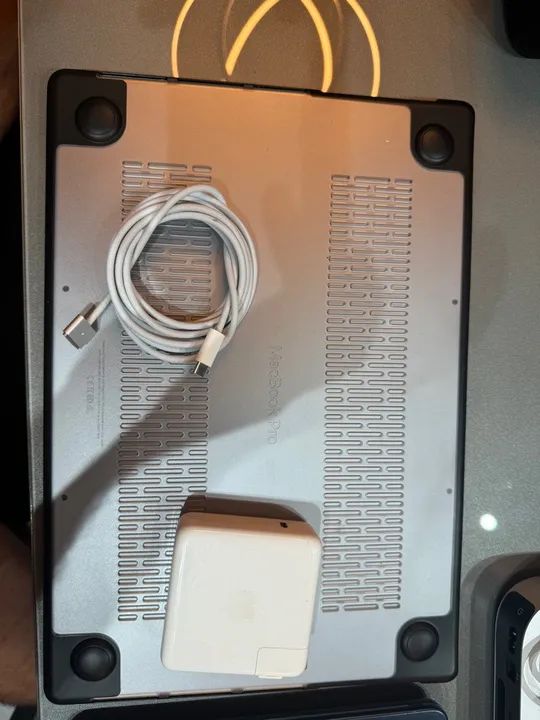 Macbook pro 16' 2021 m1 pro 16gb ram ssd 512gb - Foto 3