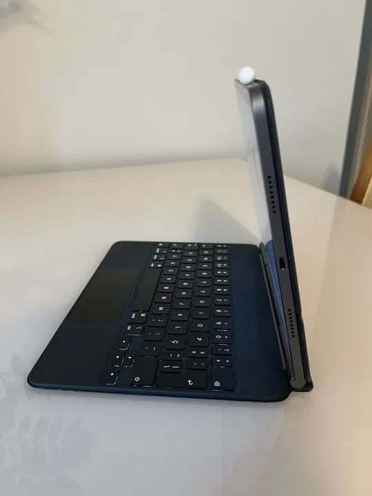 iPad Pro 11 completo com Magic Keyboard + Apple Pencil 2ªgen sem defeitos - Foto 3