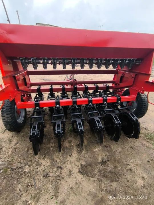 Plantadeira Agrícola Semeato SHM 11/13 - Foto 4