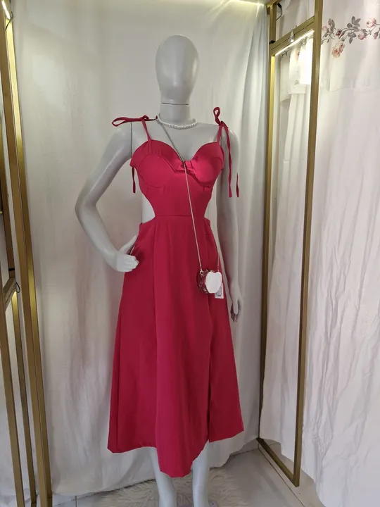 Vestido Rosa Decote em Coração