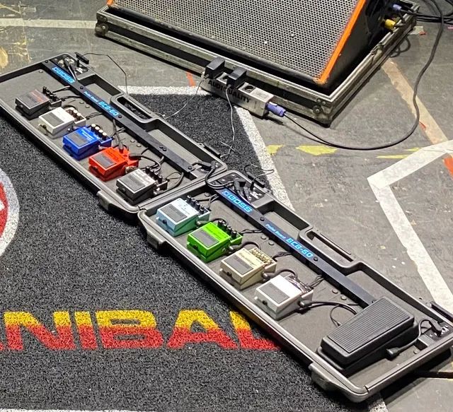 Vendo Set de Pedais Boss no Case Original - Foto 2