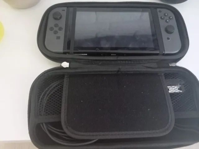 Console Nintendo Switch V2 - Desbloqueado - Foto 2