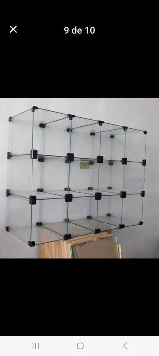 Baleiros , balcões  , móveis caixa e demais em vidro modulado. 