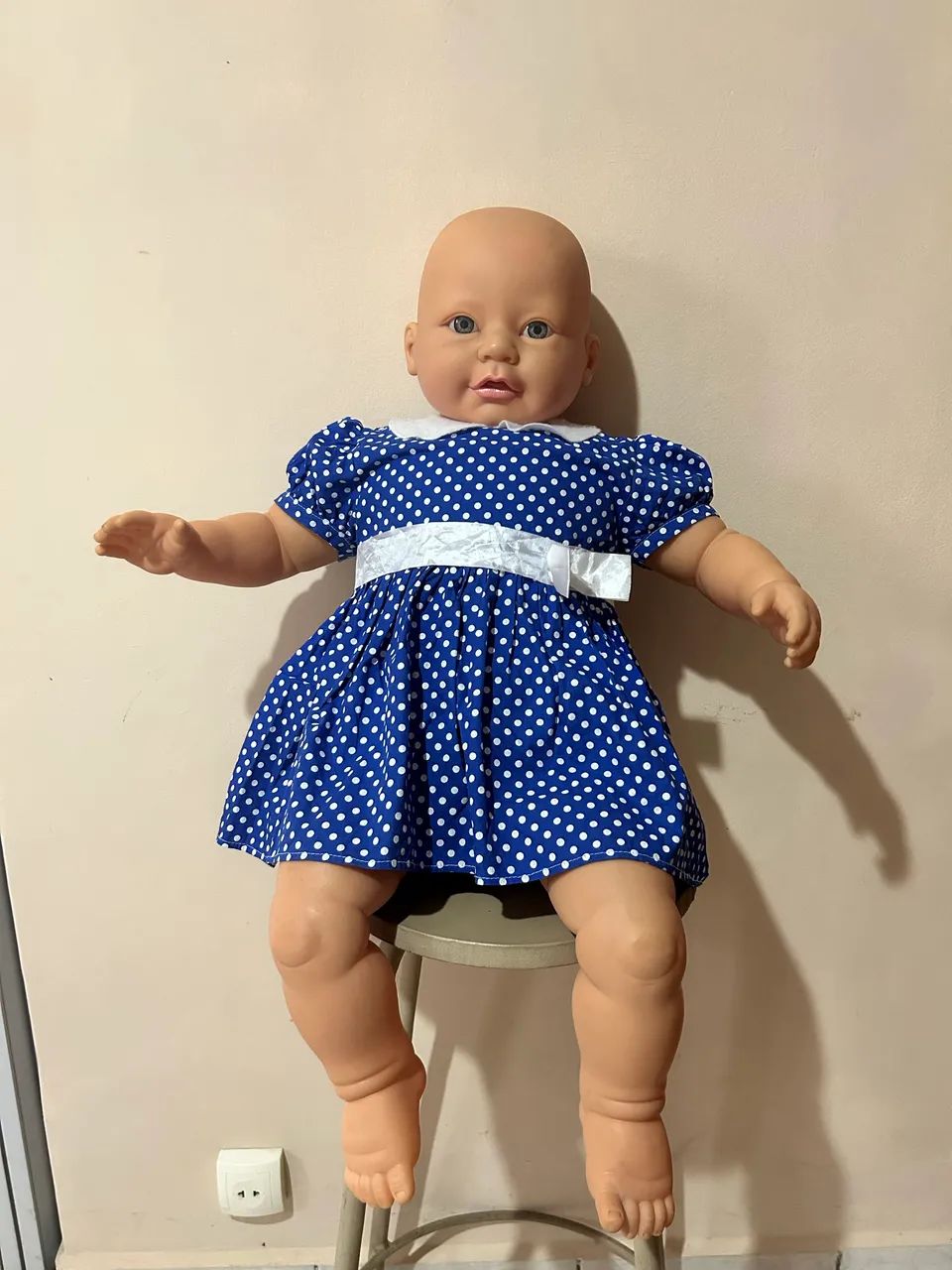 Boneca grande com vestido