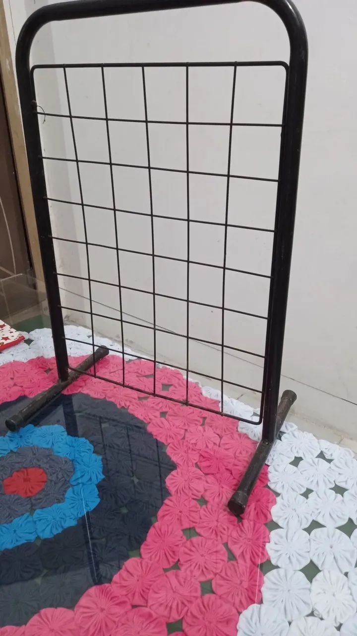 Expositor aramado para comércio