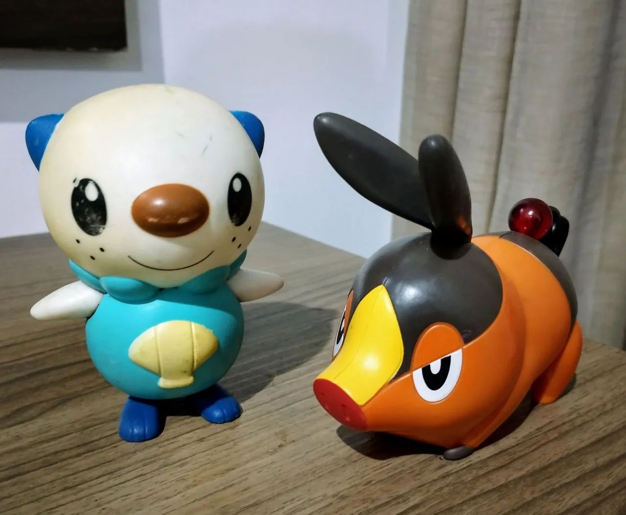 Lote 2 bonecos coleção Pokémon McDonald's