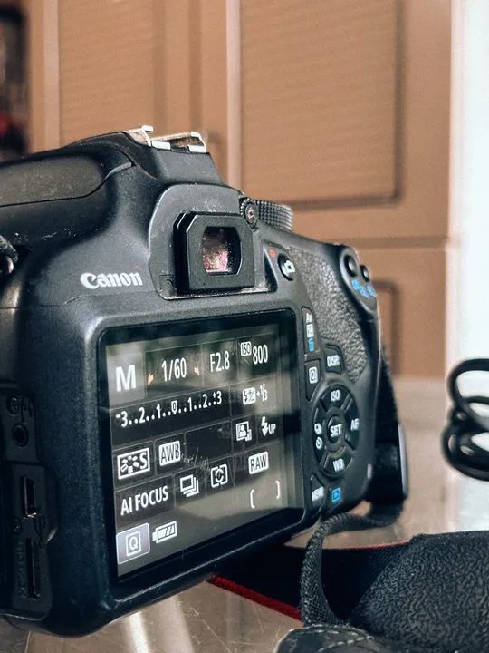 Câmera Canon T5 - Bom estado!