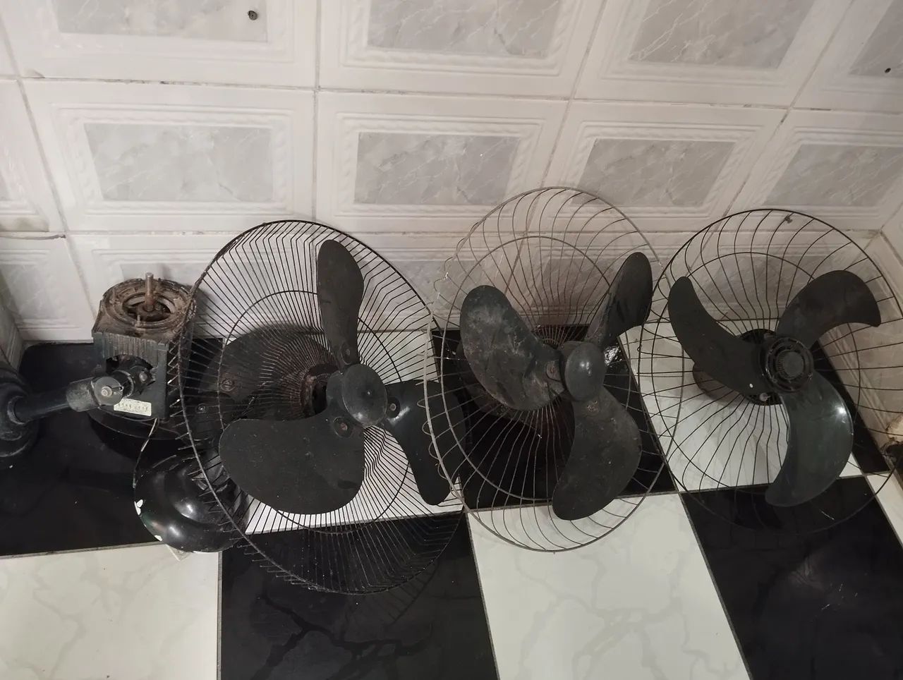 Wall Fan64363878568834122