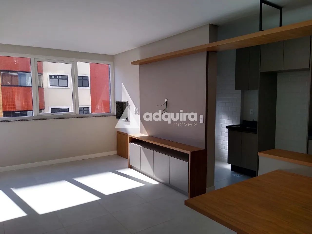 Apartamento à venda, SEMIMOBILIADO, com 60m² de área útil, próximo ao 2° Batalhão de Bombe - Foto 2