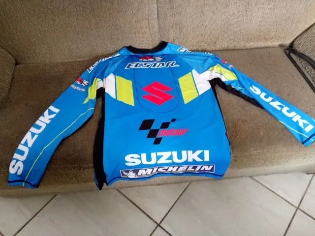 Camisa Manga Longa (Estampa Suzuki), Tamanho-G. Retirada na Região da Pampulha. - Foto 2
