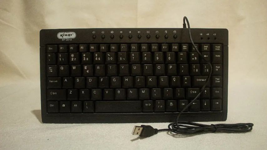 Mini Teclado Knup USB