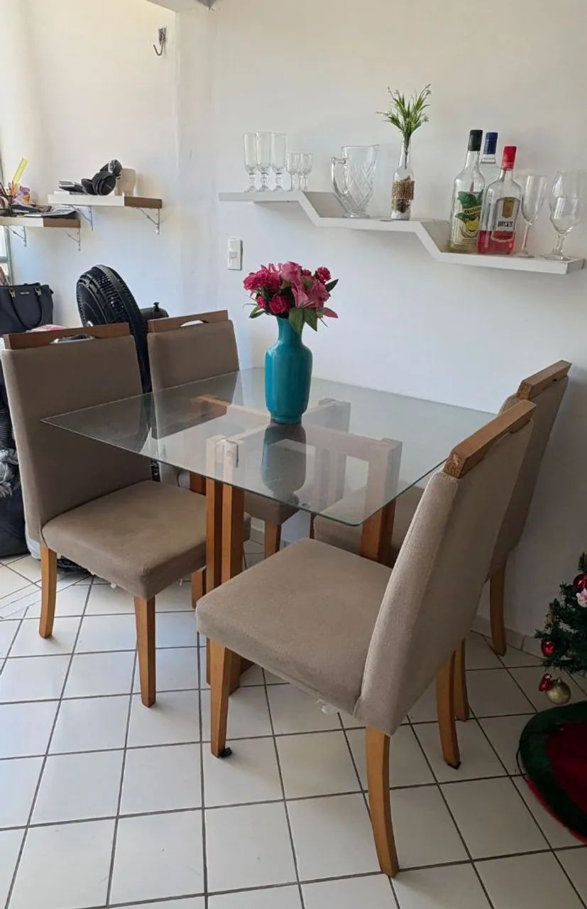 Vendo mesa de jantar64962147666563120