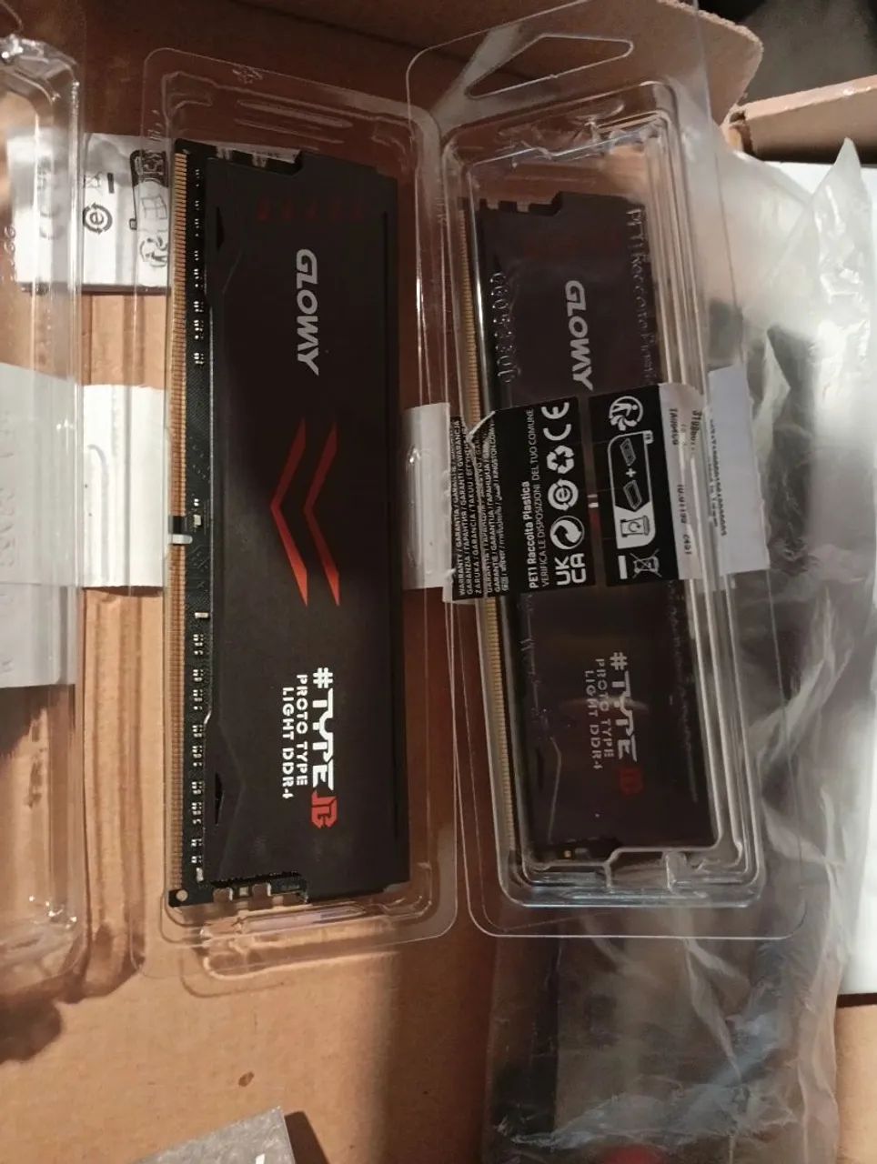 Memória RAM Glowy #TYPE JB 16GB DDR4
