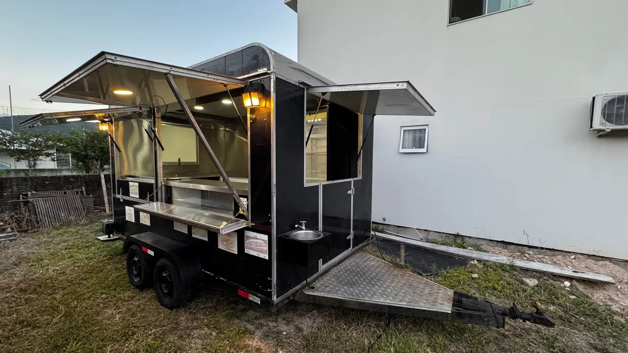 Alugo Treiler food truck para lanches