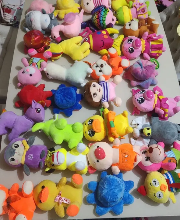 Lote de Pelúcias Variadas
