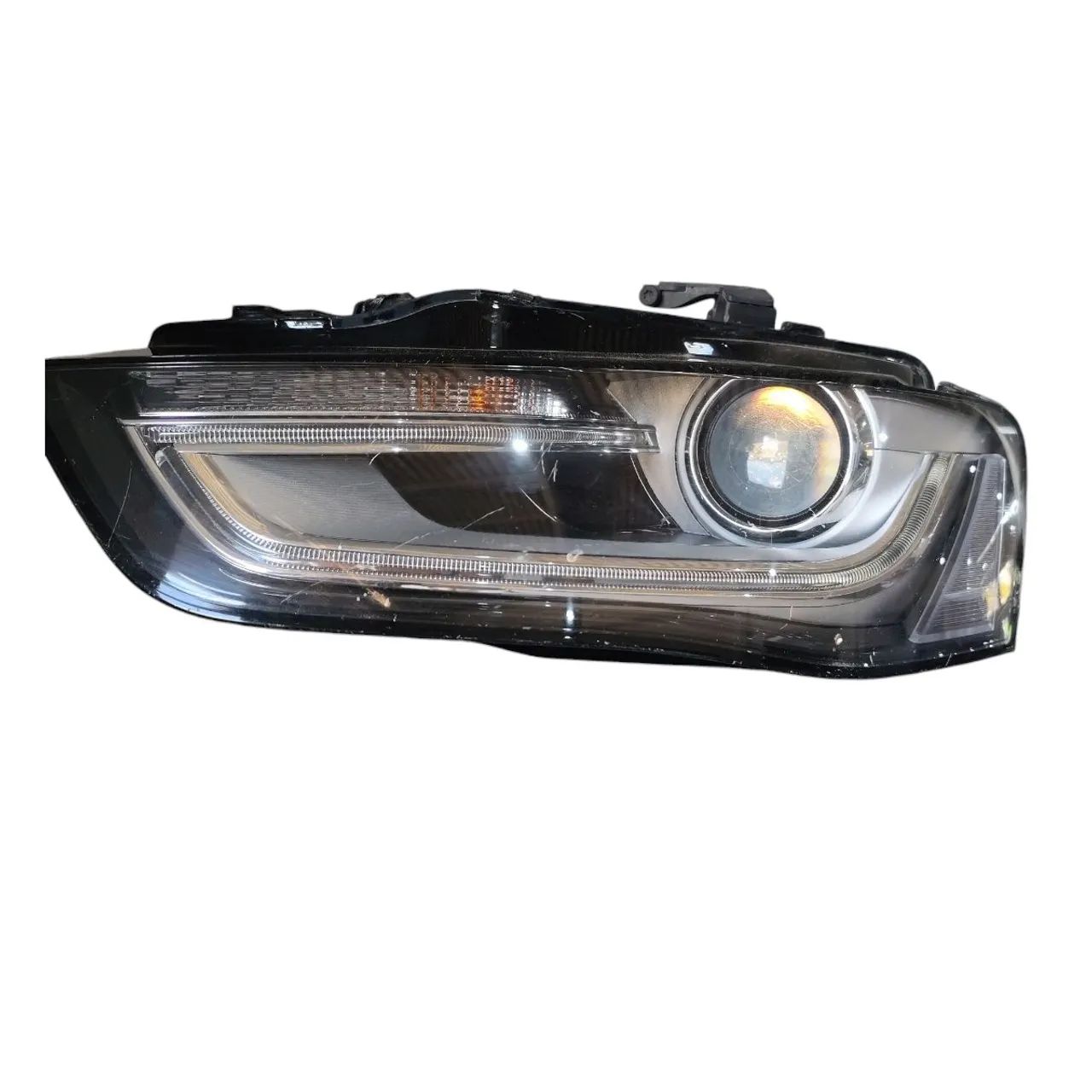 Farol Audi A4